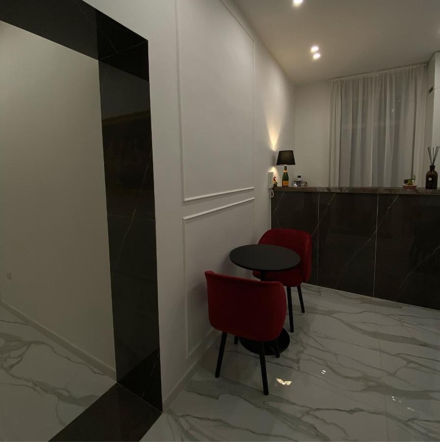 Gualtieri B&B - Luxury Rooms サン・ジョルジョ・ア・クレマーノ エクステリア 写真