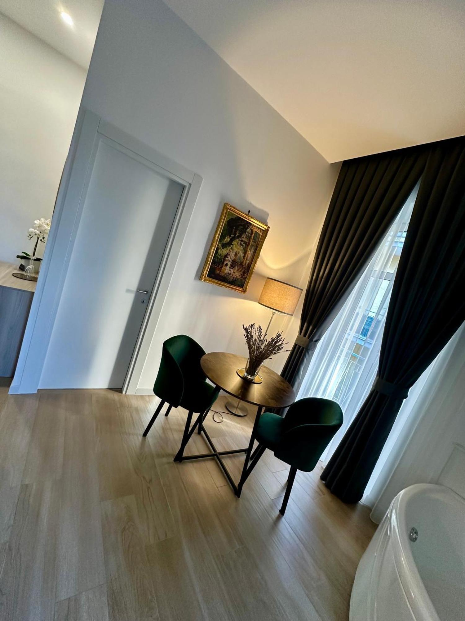 Gualtieri B&B - Luxury Rooms サン・ジョルジョ・ア・クレマーノ エクステリア 写真